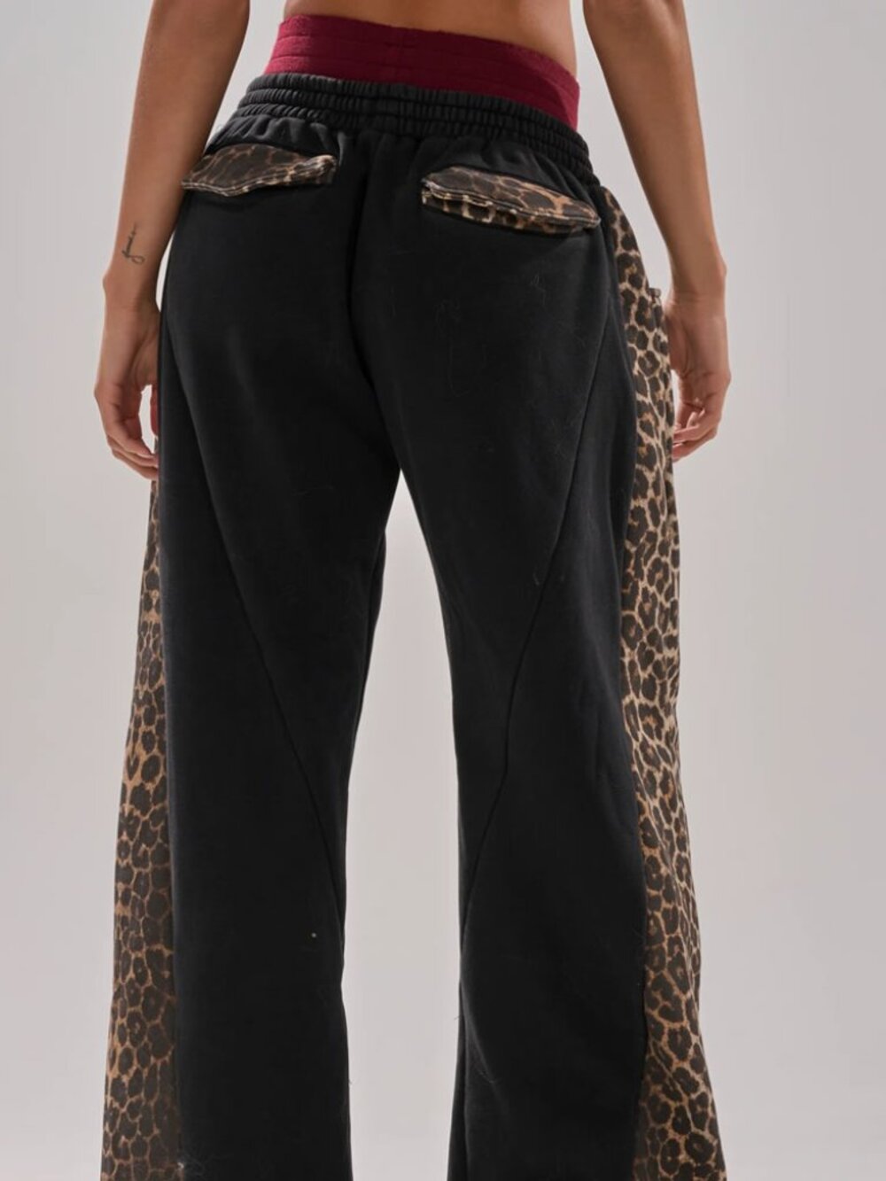 AKIRA Label World Hold On Heavy Weight Fleece Jacket and Wide Leg Pants Set - Picture 6 of 7